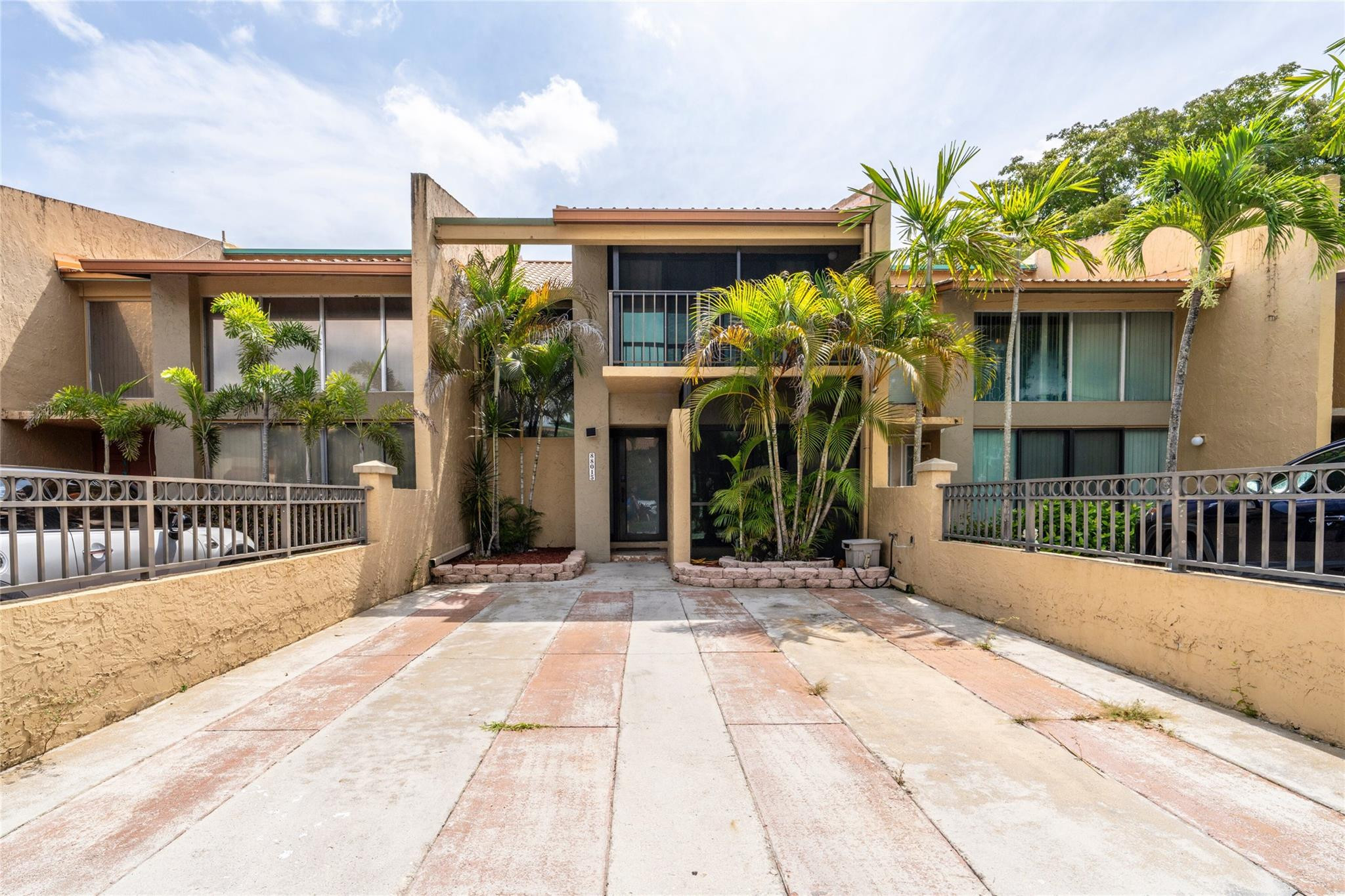 8801 Gatehouse Road, Unit 5 Plantation, FL 33324 - Photo 3 of 30 Photo 3