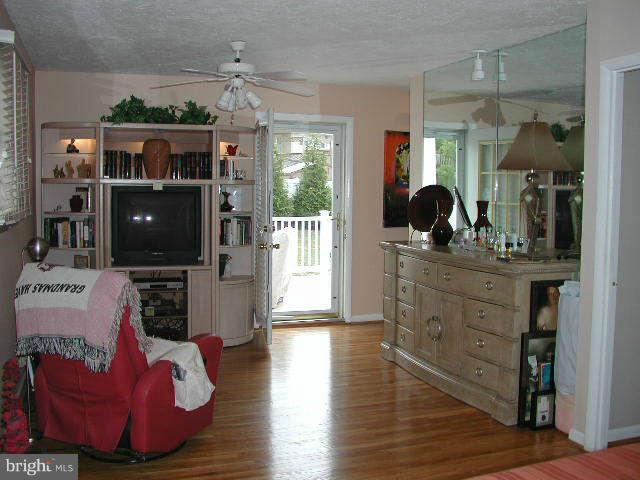 12822 Glynis Road Clinton, MD 20735 - Photo 8 of 12 Bedroom (Master)