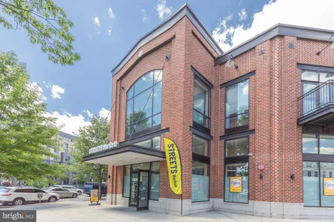 $415,000 | 1500 Pennsylvania Ave. Southeast, Unit 210, Washington, DC 20003