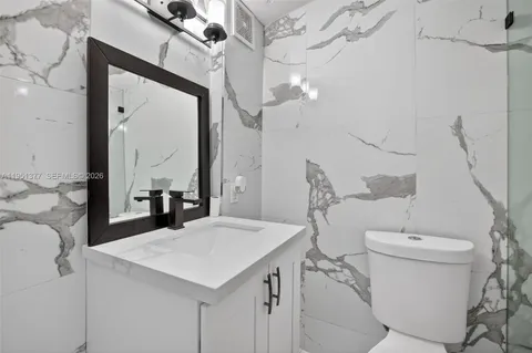 $445,000 | 101 Northeast 47th Court, Oakland Park, FL 33334