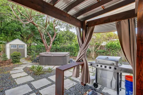 $445,000 | 101 Northeast 47th Court, Oakland Park, FL 33334