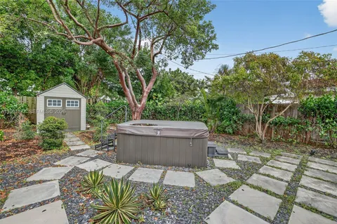 $445,000 | 101 Northeast 47th Court, Oakland Park, FL 33334