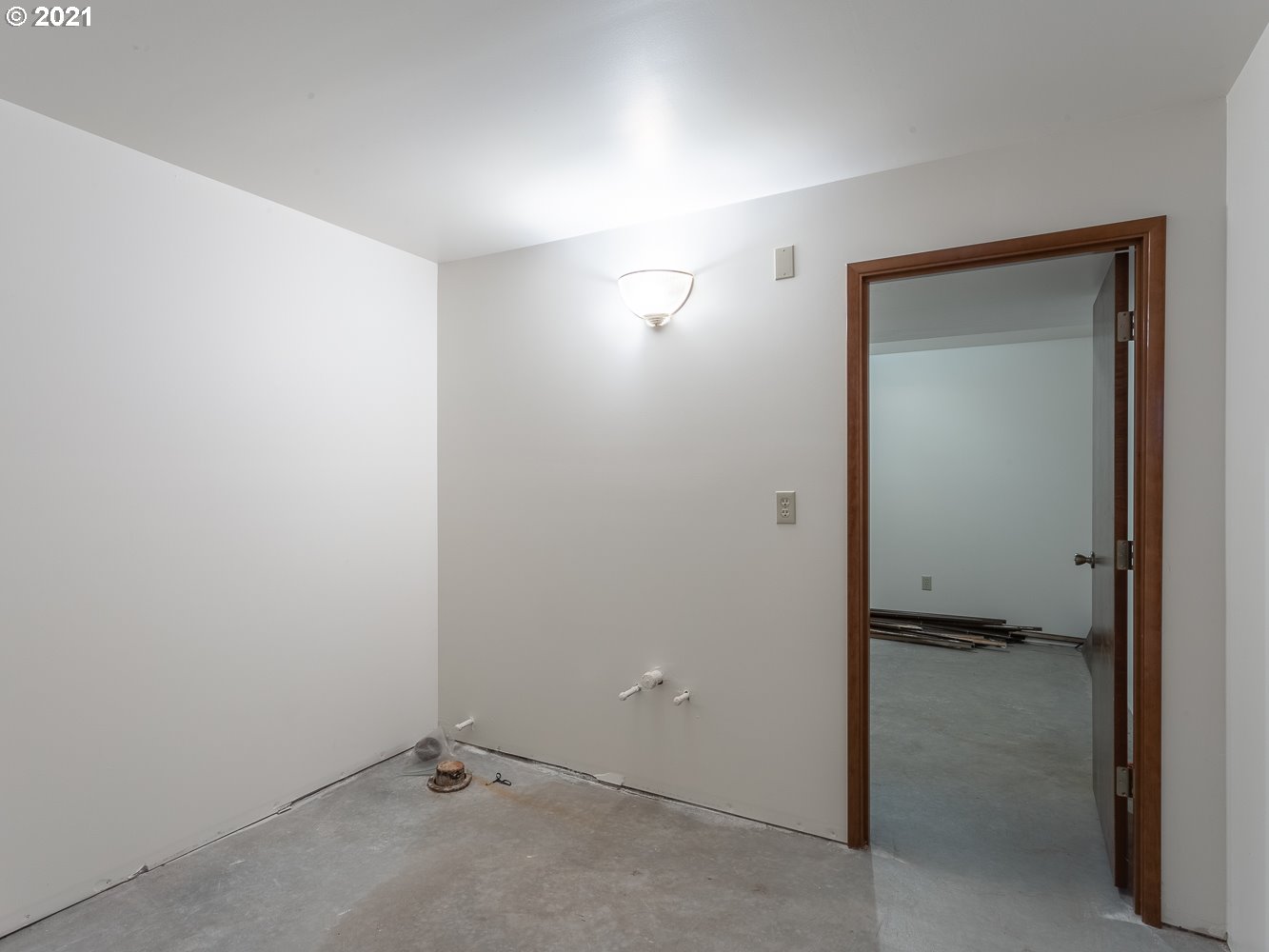 22835 Southeast Tillstrom Road Damascus, OR 97089 - Photo 24 of 32 a view of an empty room