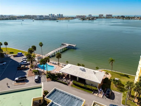 $299,000 | 4775 Cove Circle, Unit 203, St. Petersburg, FL 33708