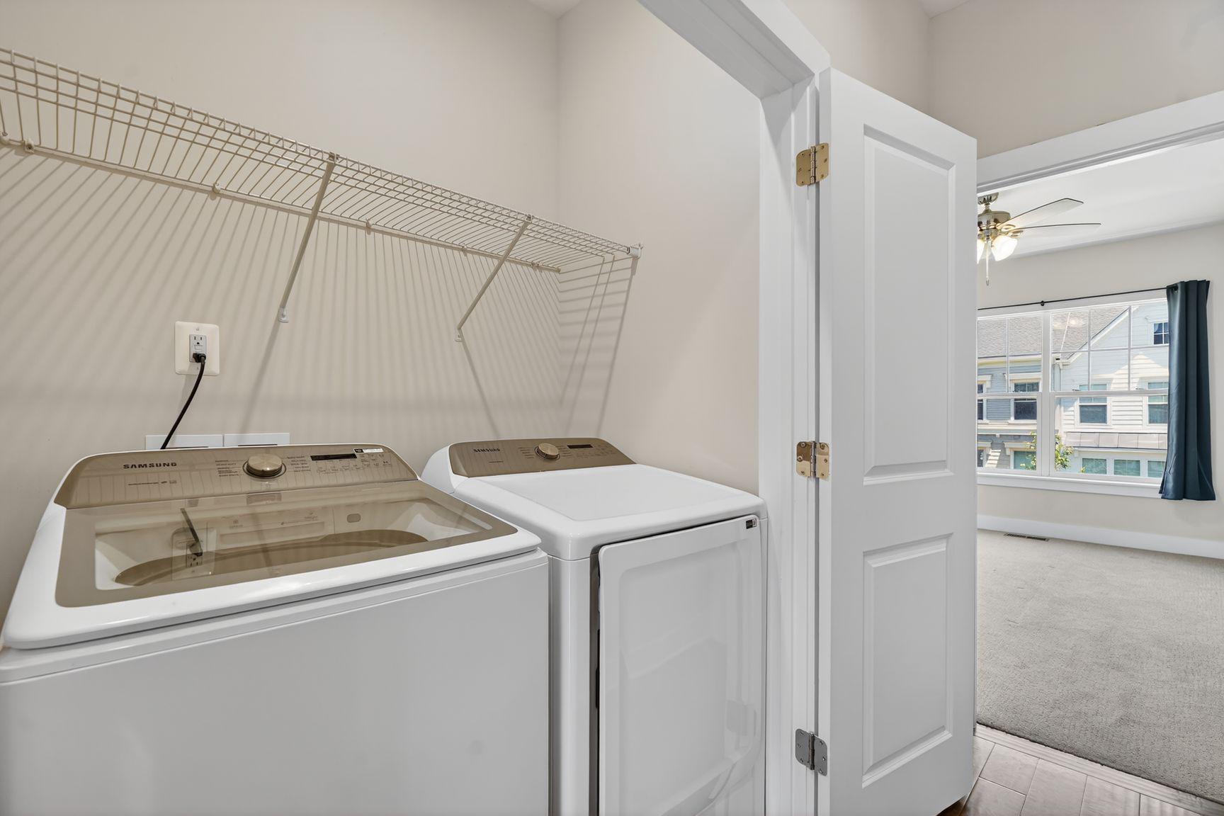 5128 Ridgeview Retreat Drive Chantilly, VA 20151 - Photo 28 of 39 Bedroom level full-size