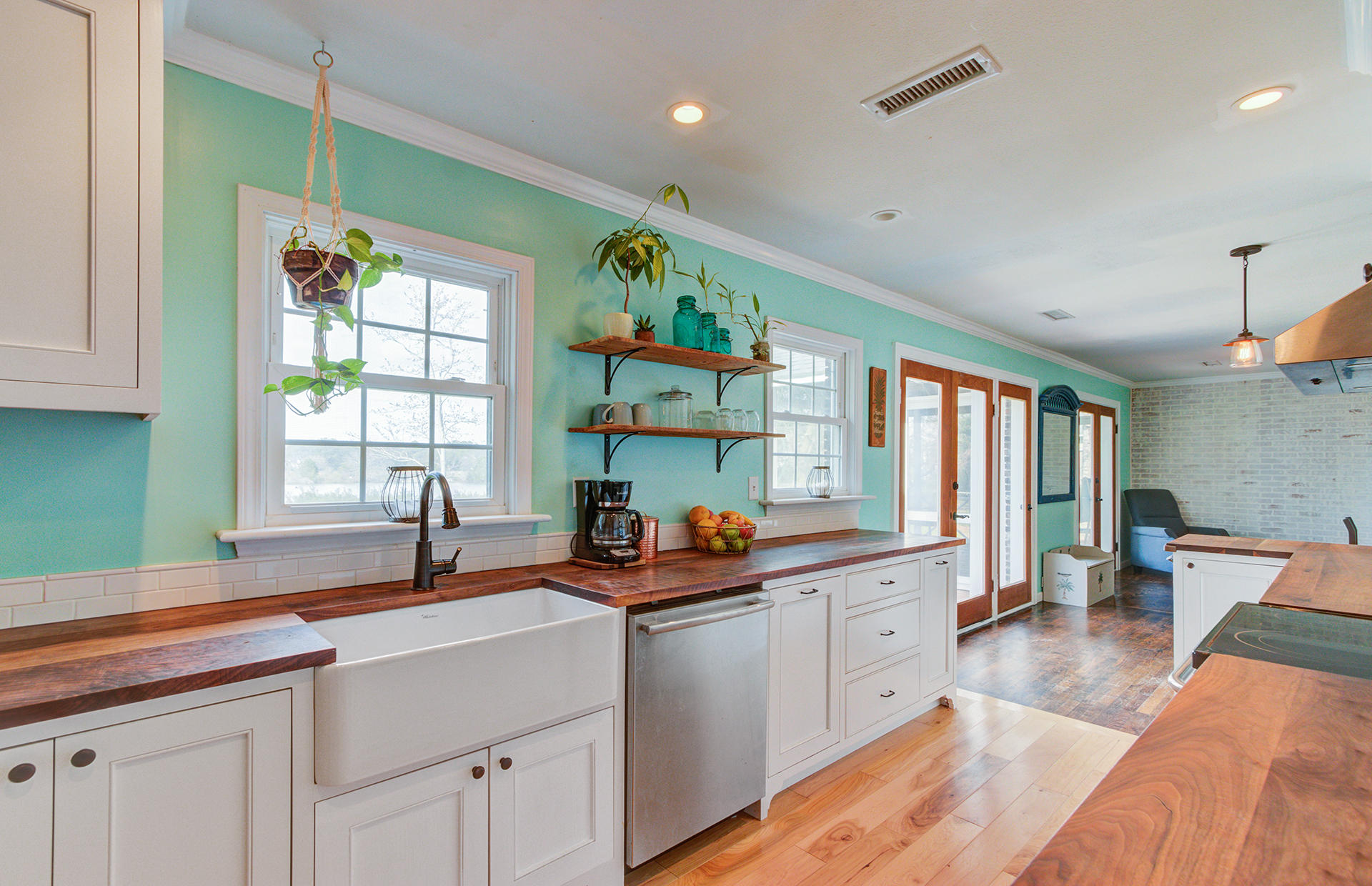 1290 Fort Lamar Road Charleston, SC 29412 - Photo 5 of 37 Eric Draper 1290 Fort Lamar-MJ (16)