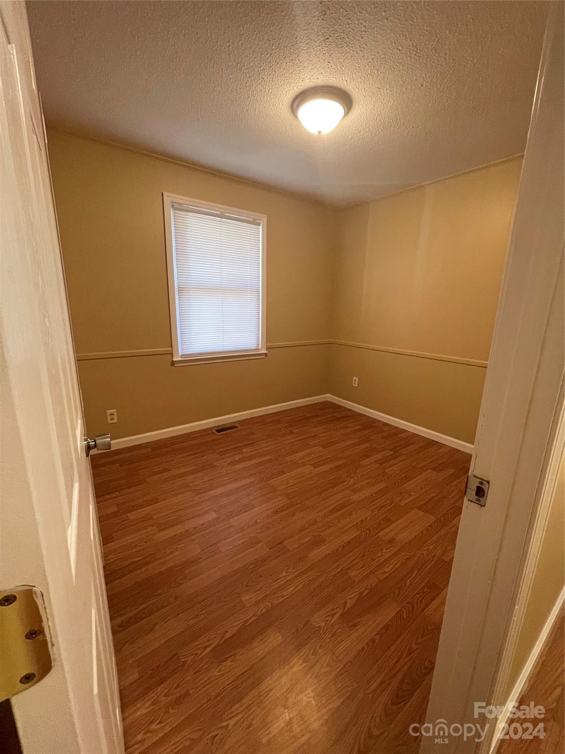 305 Spring Street Bethune, SC 29009 - Photo 6 of 35