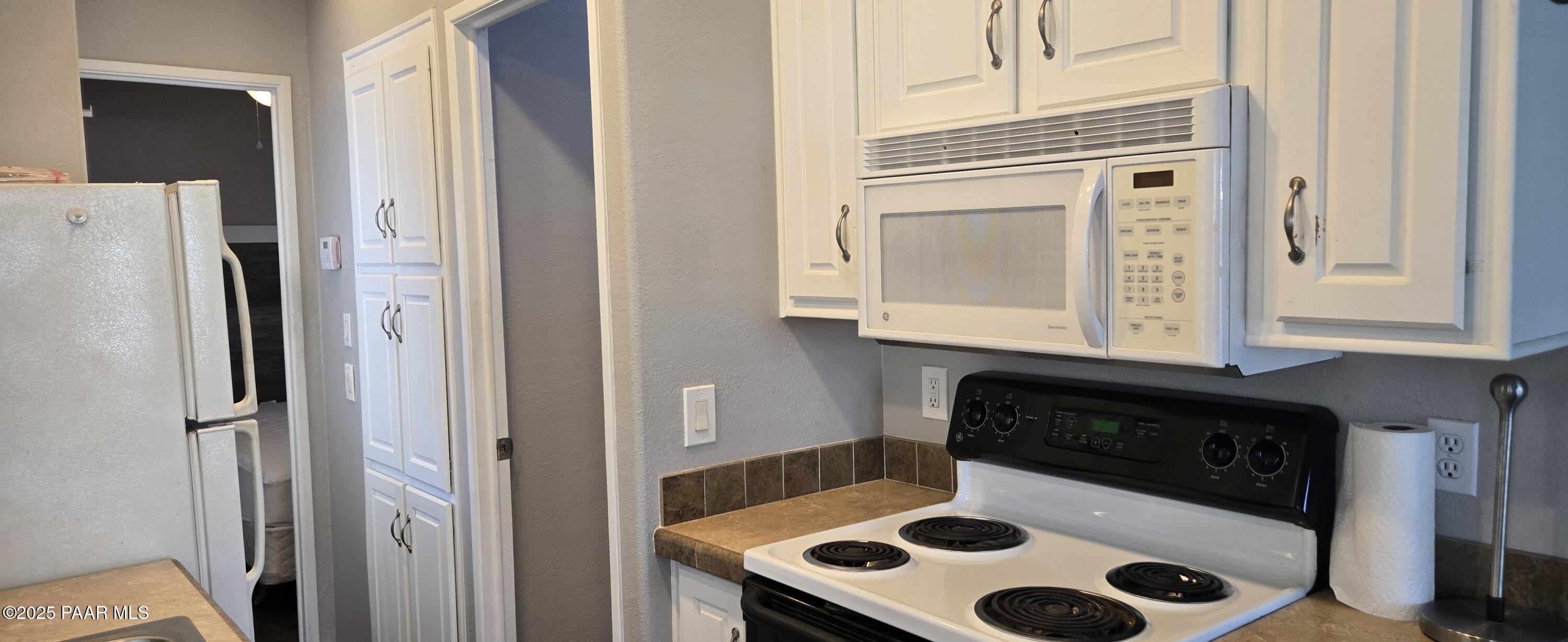 11250 East State Rte 69, Unit 110 Prescott Valley, AZ 86314 - Photo 10 of 44 Kitchen view 2