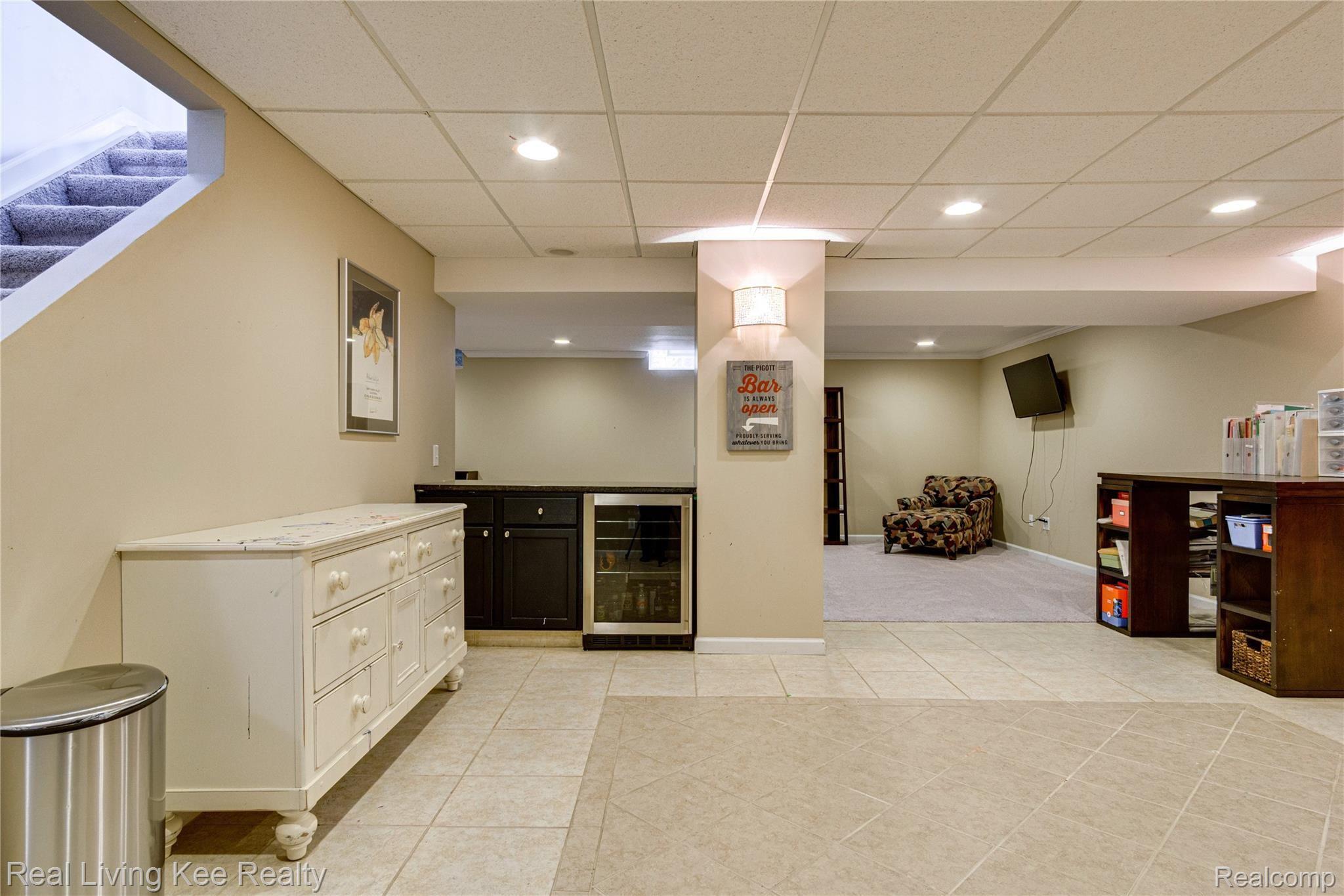 4792 Carrington Drive Rochester, MI 48306 - Photo 48 of 56 Interiors (40 of 48).jpg
