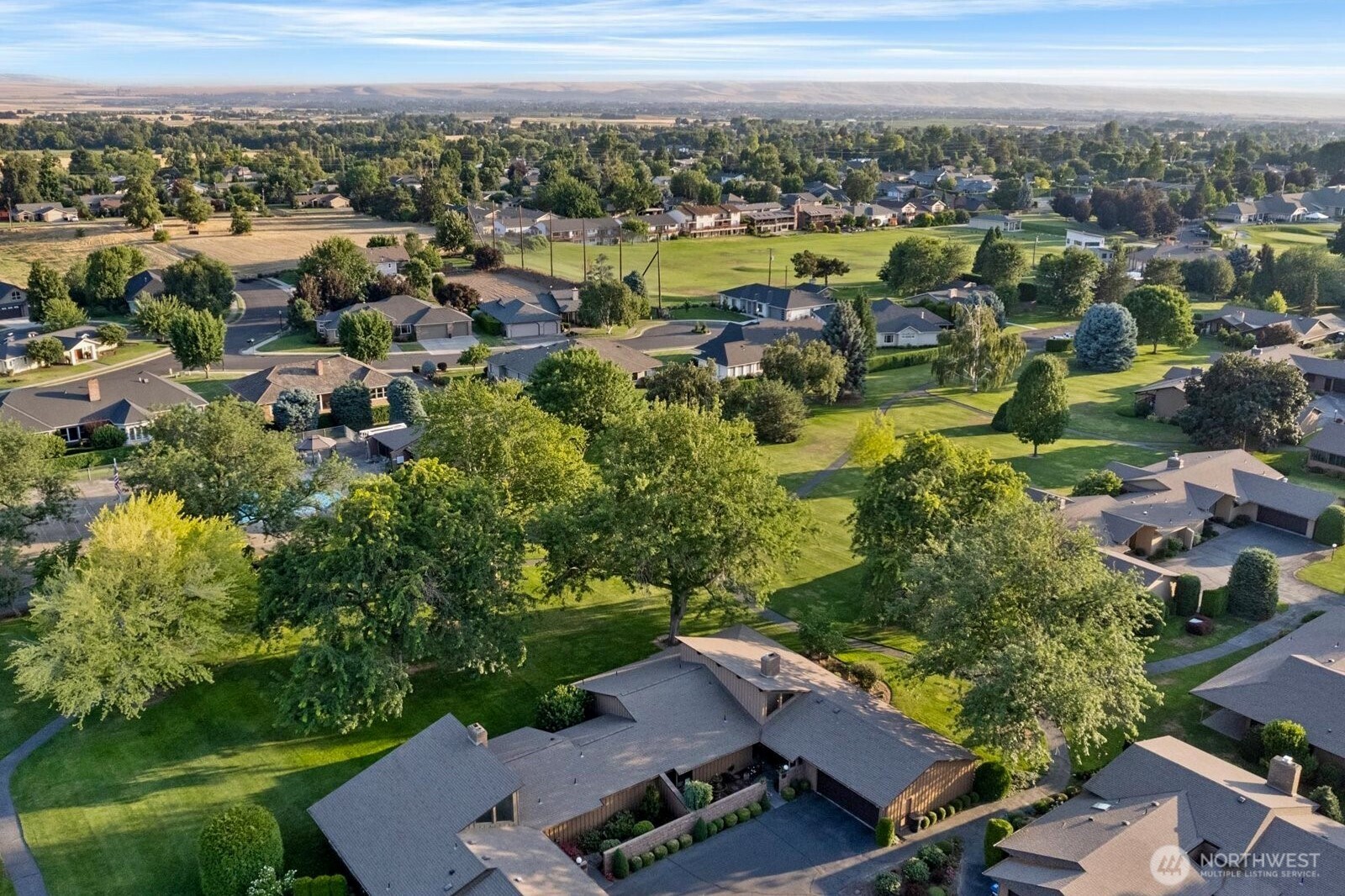 619 Country Club Road Walla Walla, WA 99362 - Photo 34 of 39 an aerial view of multiple house