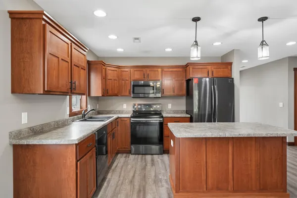 $354,900 | 1707 Squirrel Way, New Richmond, WI 54017