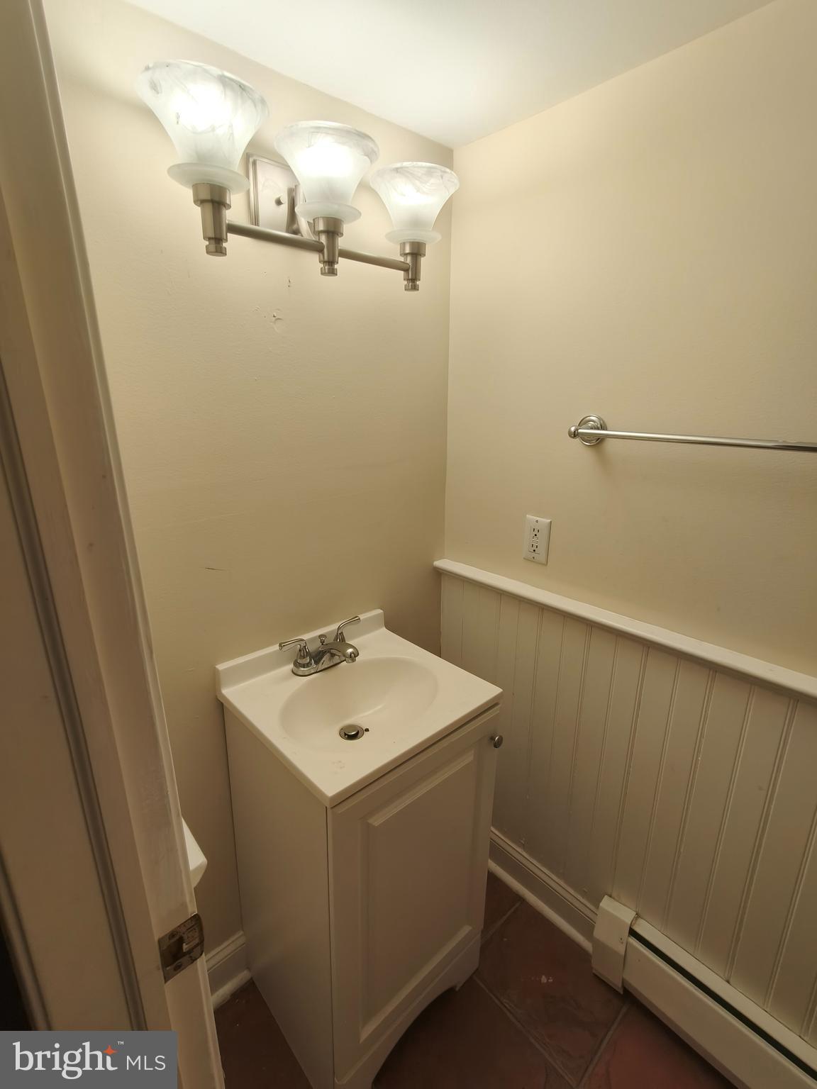 222 Rockglen Road Wynnewood, PA 19096 - Photo 21 of 25