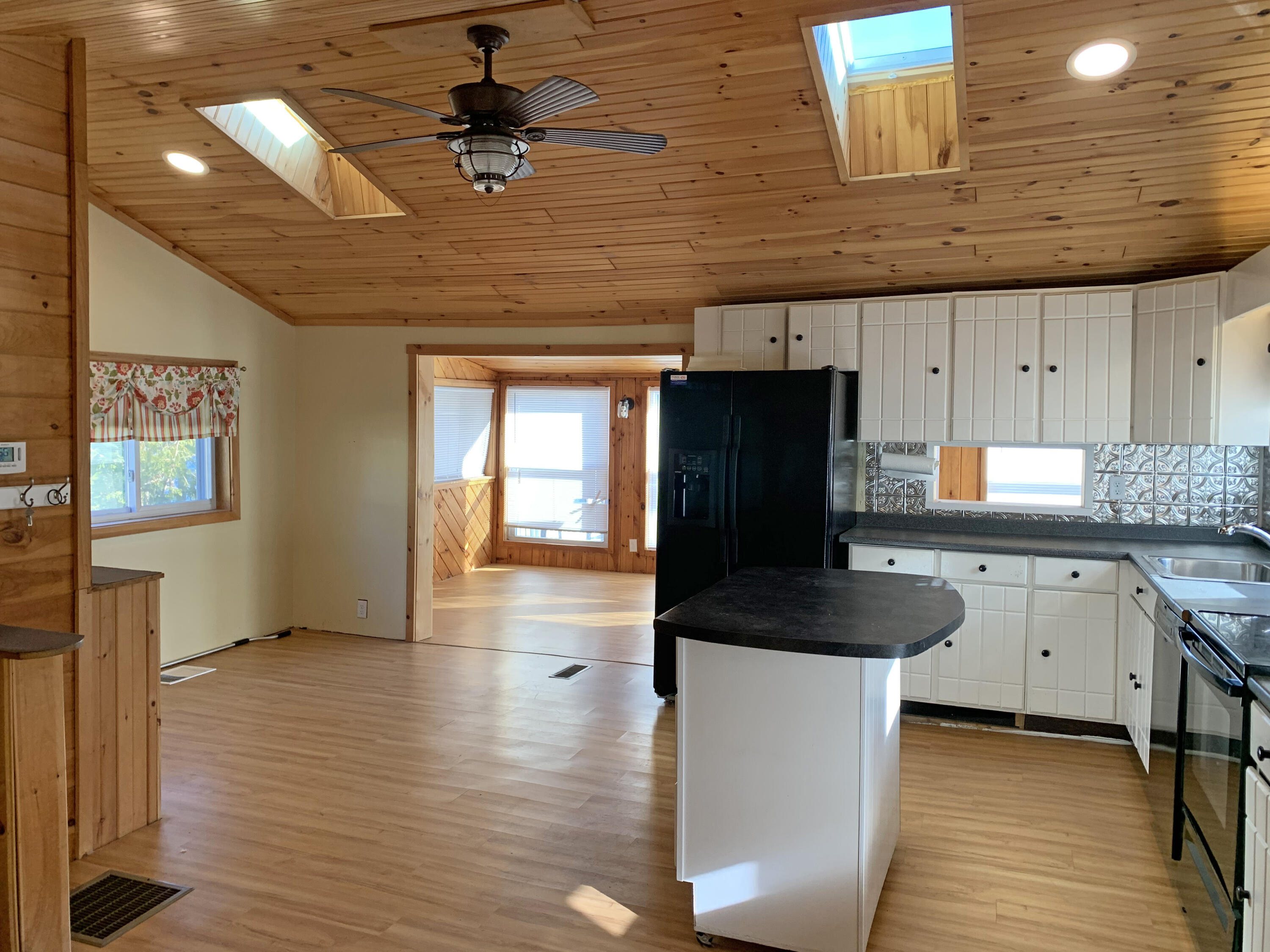 83 Salisbury Cove Road Ellsworth, ME 04605 - Photo 10 of 39 2b