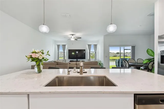 $2,450 | 10380 Lavender Aster Trail, San Antonio, FL 33576