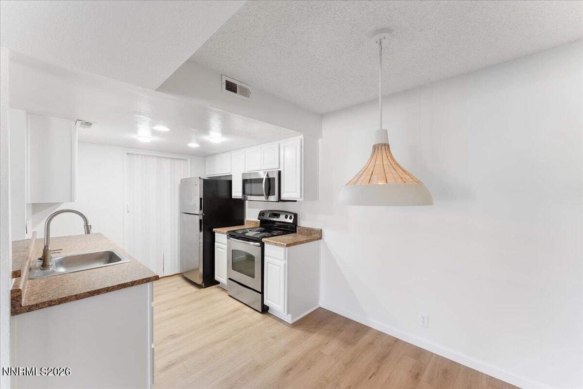 7680 Bluestone Drive, Unit 382 Reno, NV 89511 - Photo 6 of 26 07-DS207107