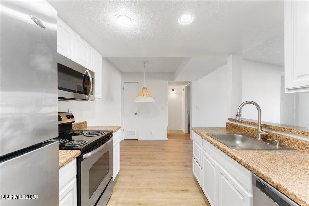 7680 Bluestone Drive, Unit 382 Reno, NV 89511 - Photo 8 of 26 10-DS207122