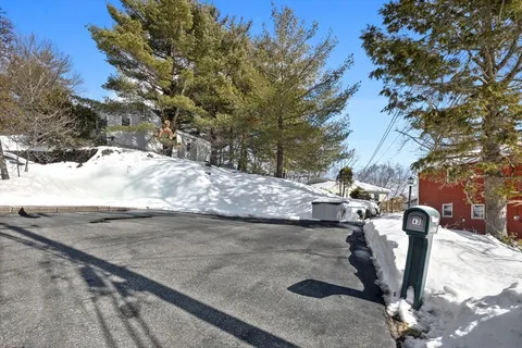 $879,900 | 43 Woodside Lane, Arlington, MA 02474