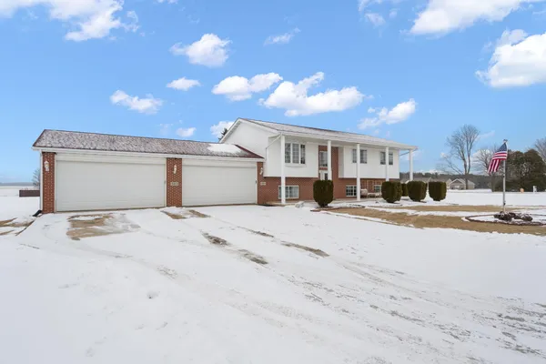 $529,900 | 503 West 602 South, Hebron, IN 46341