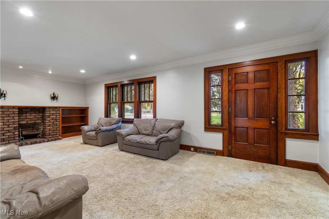 4698 Manchester Road Akron, OH 44319 - Photo 9 of 39 Gallery Image 9