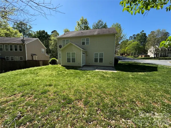 $2,300 | 1701 Wilburn Park Lane Northwest, Charlotte, NC 28269