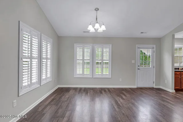 $1,800 | 202 Cottage Brook Court, Richlands, NC 28574