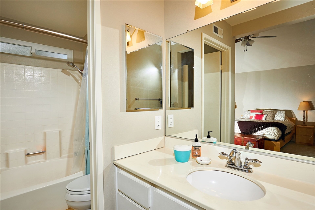 2401 Gem View Drive Oceanside, CA 92056 - Photo 19 of 25