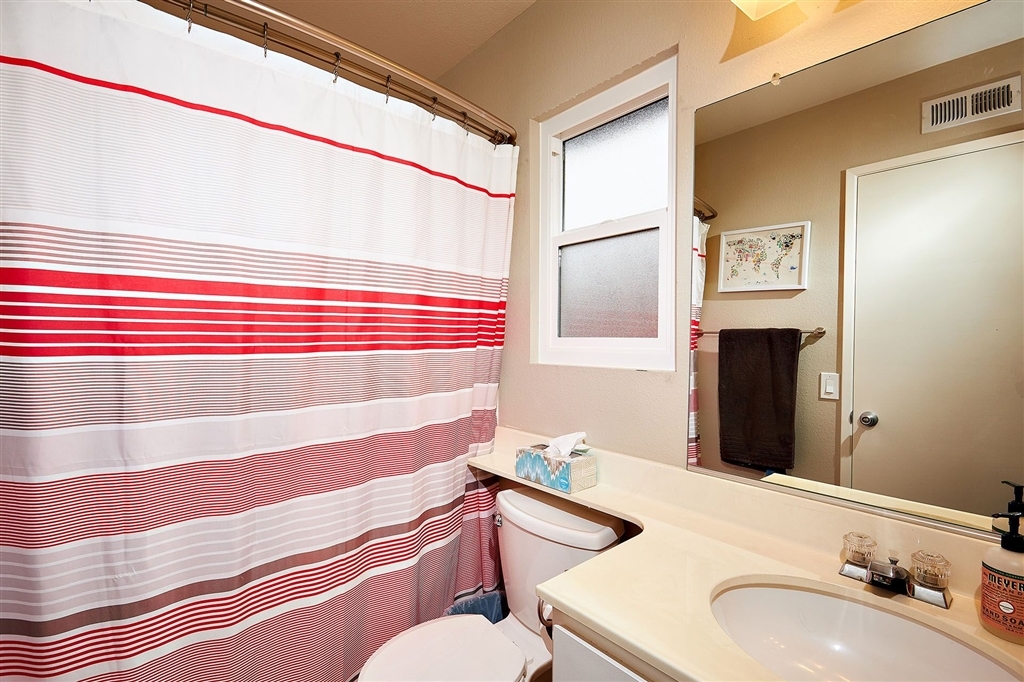 2401 Gem View Drive Oceanside, CA 92056 - Photo 22 of 25