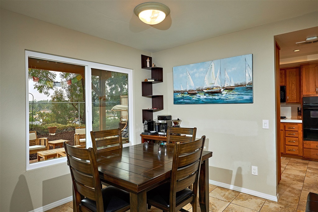 2401 Gem View Drive Oceanside, CA 92056 - Photo 7 of 25