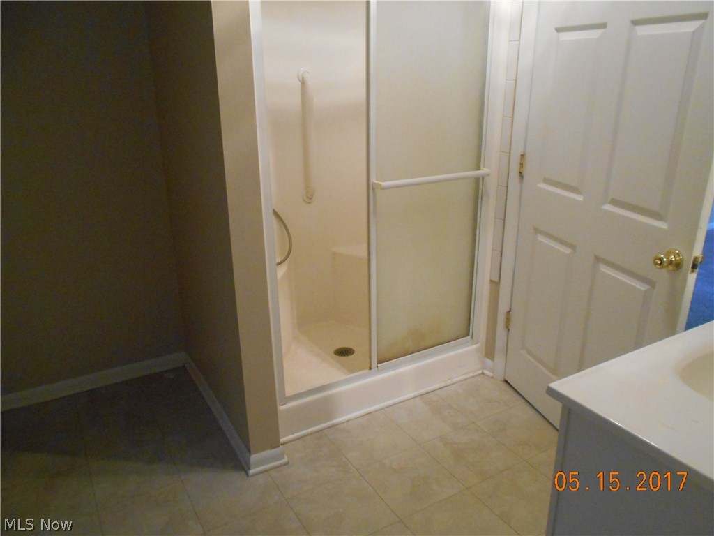 7995 Cedar Road Chesterland, OH 44026 - Photo 14 of 30