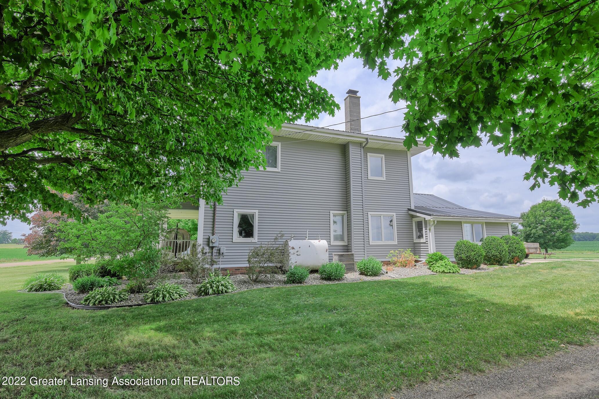 10909 Looking Glass Road Portland, MI 48875 - Photo 27 of 36 East side