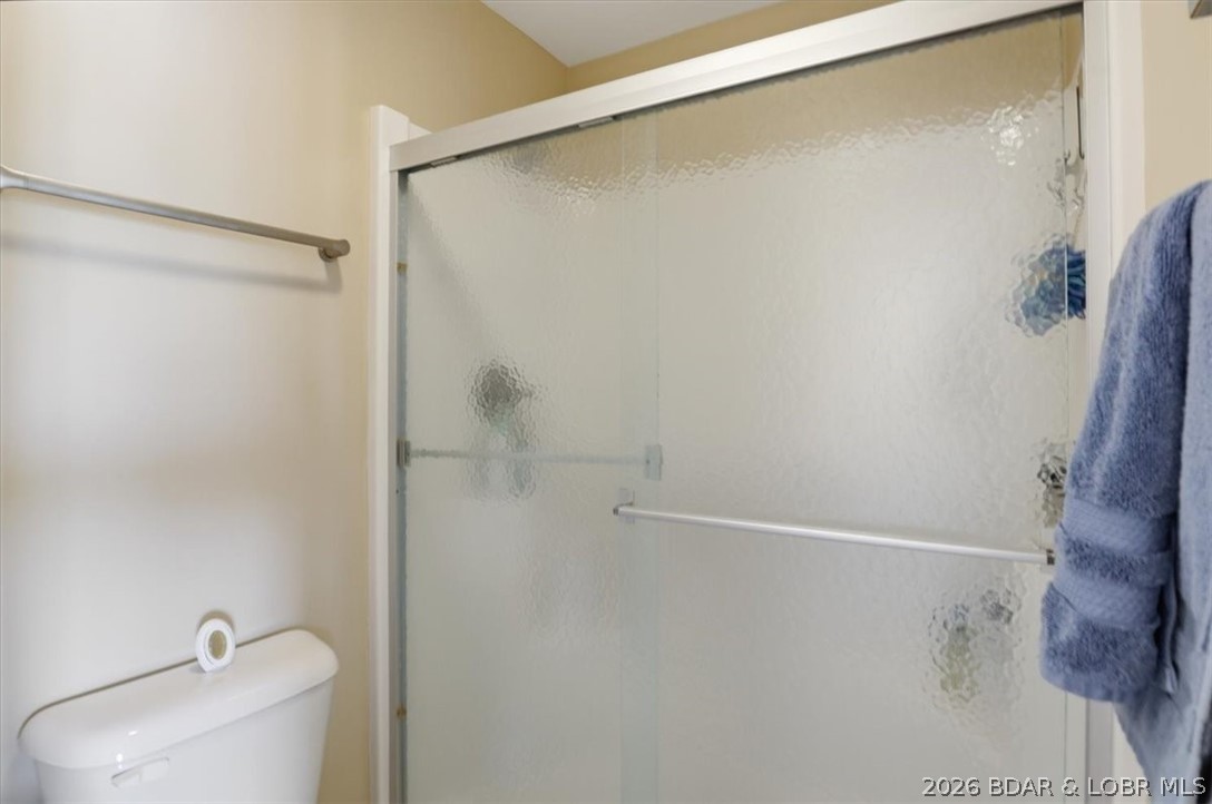 158 Willow Ridge Point, Unit 3C Lake Ozark, MO 65049 - Photo 13 of 25 Primary shower