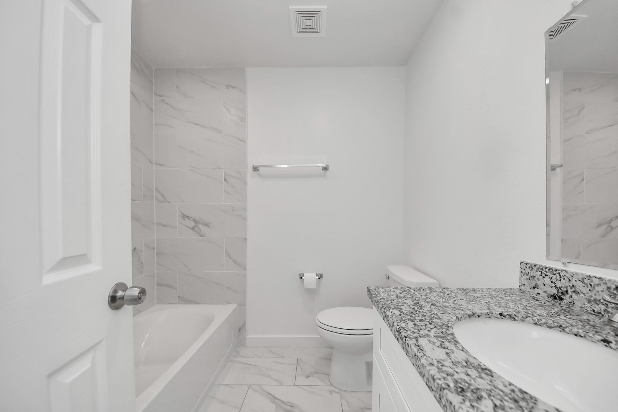 8125 Laura Koppe Road, Unit B Houston, TX 77028 - Photo 21 of 29