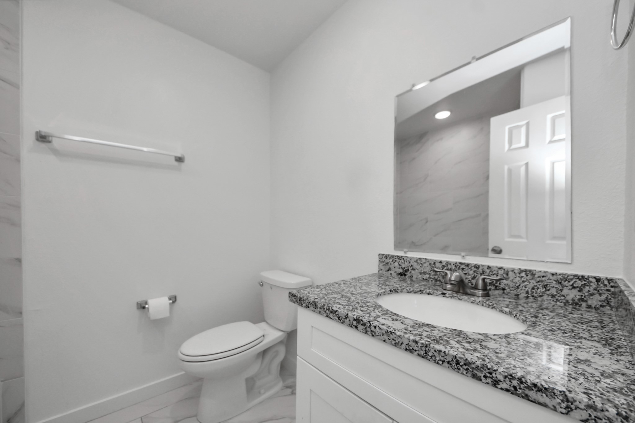 8125 Laura Koppe Road, Unit B Houston, TX 77028 - Photo 22 of 29