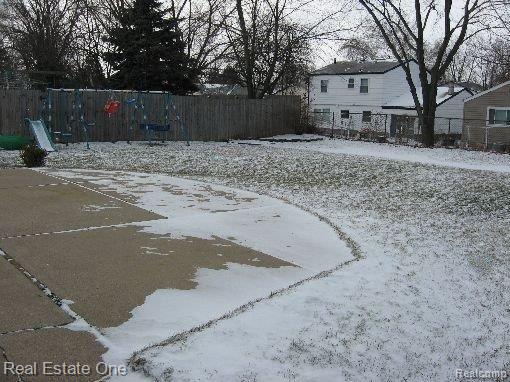 24277 Kings Pointe Novi, MI 48375 - Photo 24 of 24 patio and yard