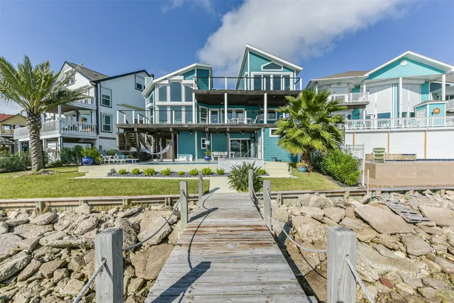 a view of a house with patio
