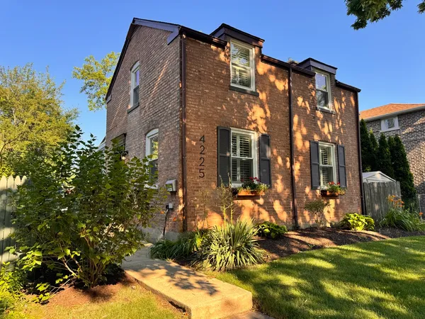 $359,900 | 4225 Anna Avenue, Lyons, IL 60534