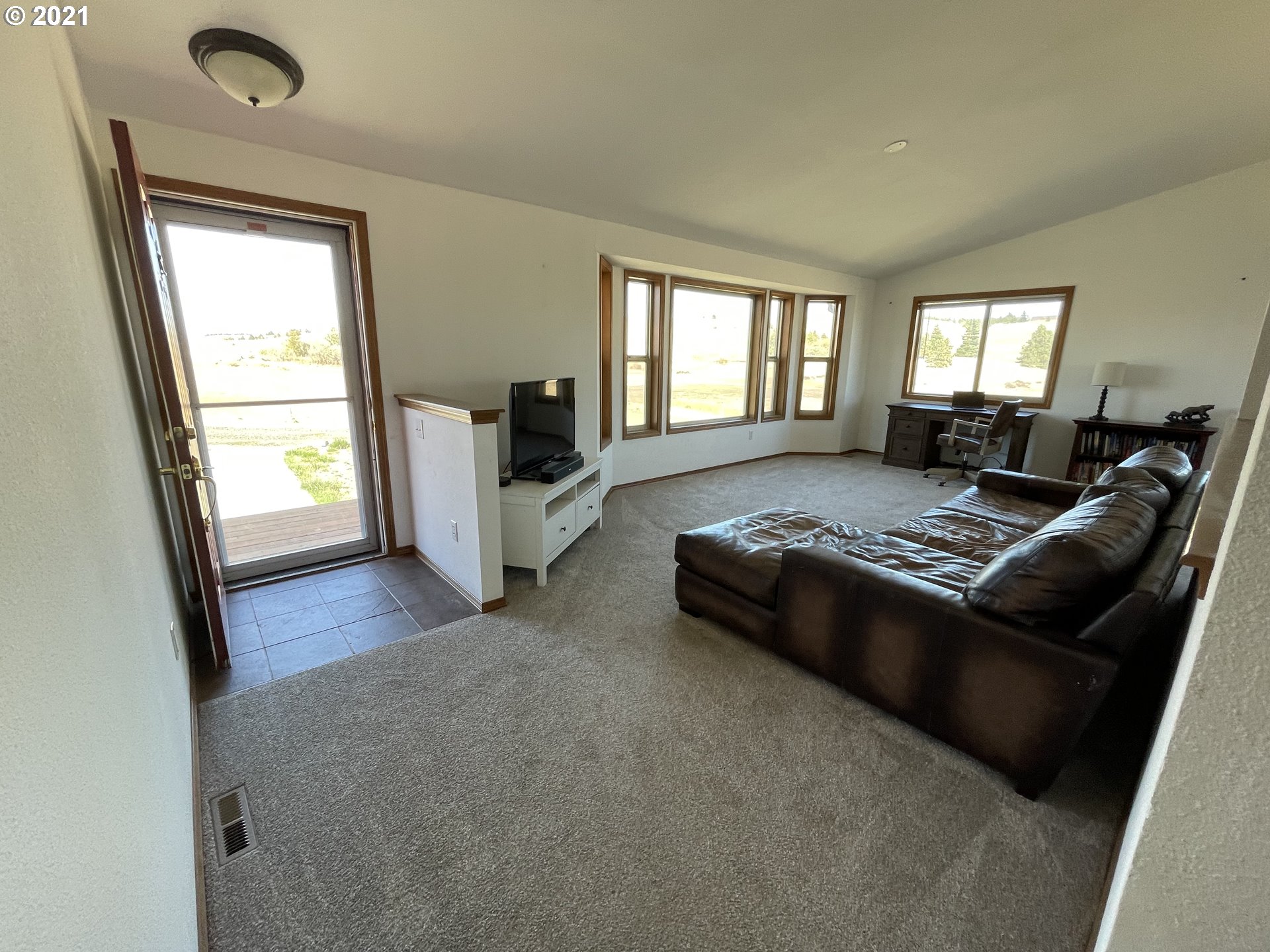 896 High Prairie Road Lyle, WA 98635 - Photo 11 of 30 Gallery Image 11