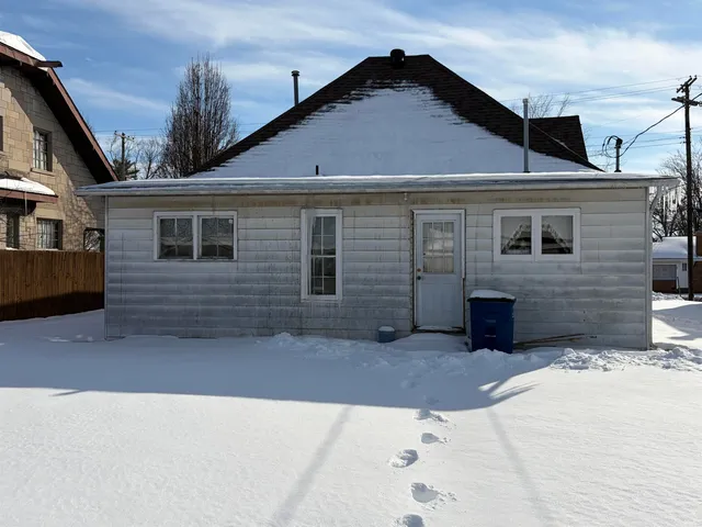 $117,900 | 1523 4th Street, Bedford, IN 47421