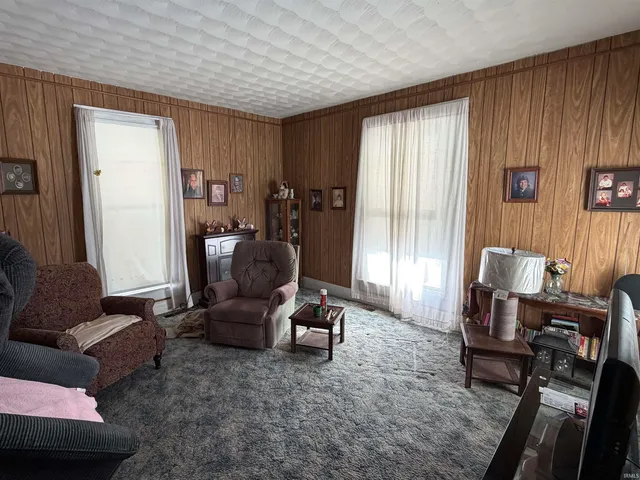 $117,900 | 1523 4th Street, Bedford, IN 47421