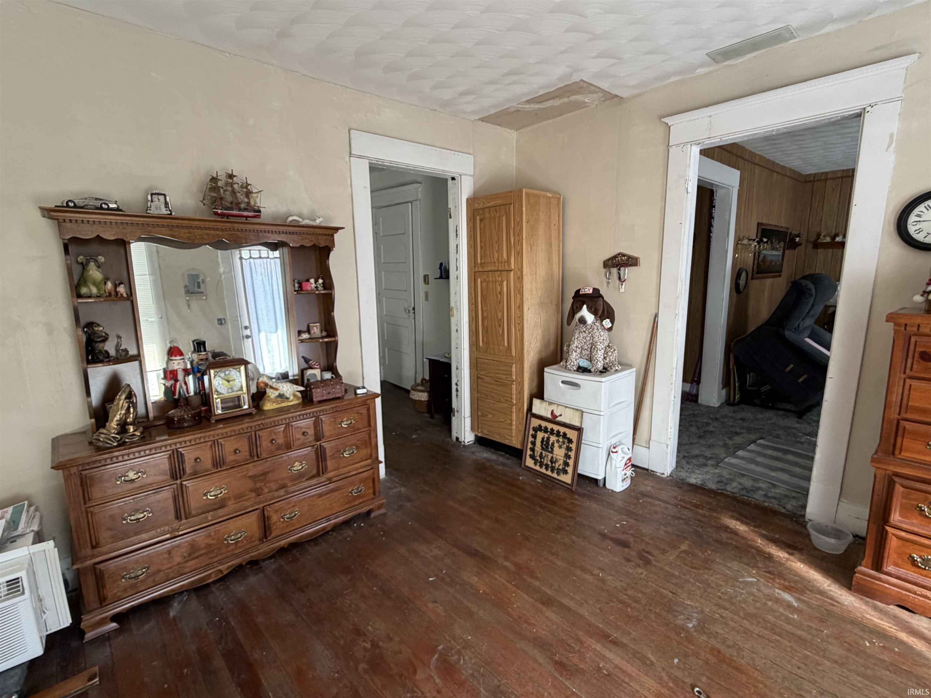 1523 4th Street Bedford, IN 47421 - Photo 6 of 15