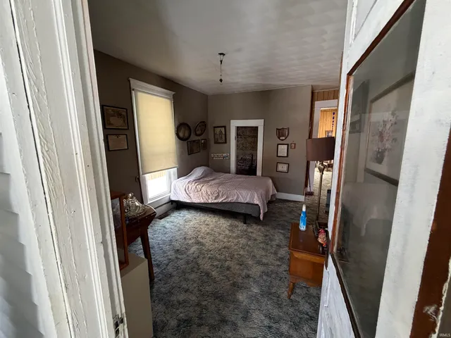 $117,900 | 1523 4th Street, Bedford, IN 47421