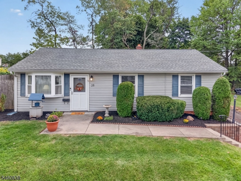 28 Harry Road Bridgewater, NJ 08807 - Photo 2 of 29 Gallery Image 2