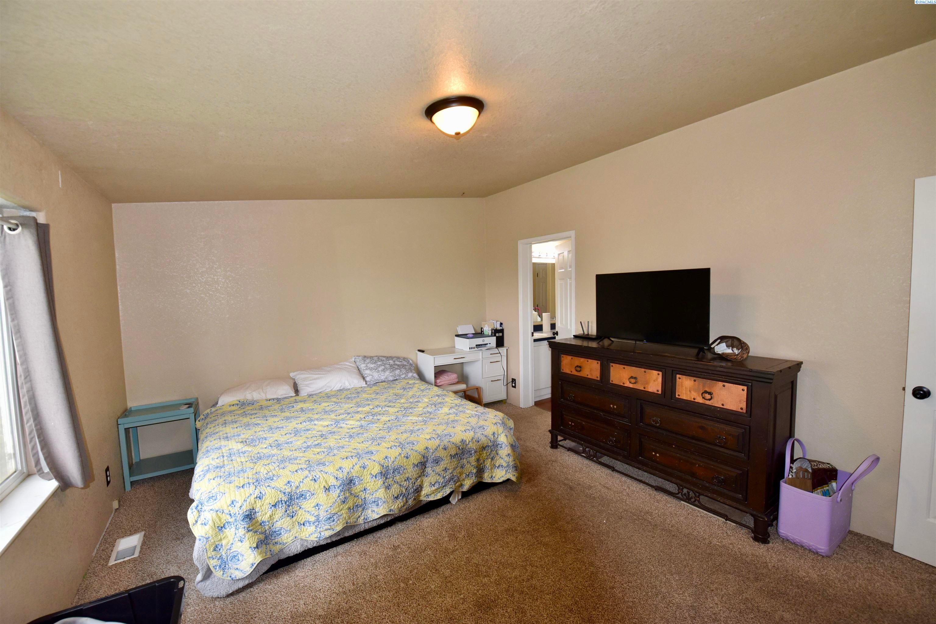 3834 Dogwood Road Pasco, WA 99301 - Photo 13 of 32 Gallery Image 13