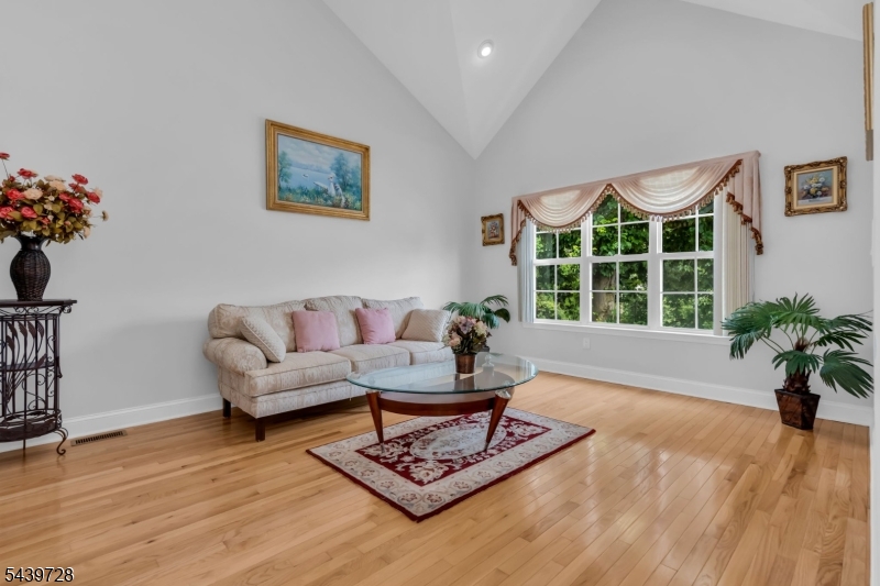 17 O Keefe Road Bridgewater, NJ 08807 - Photo 9 of 49