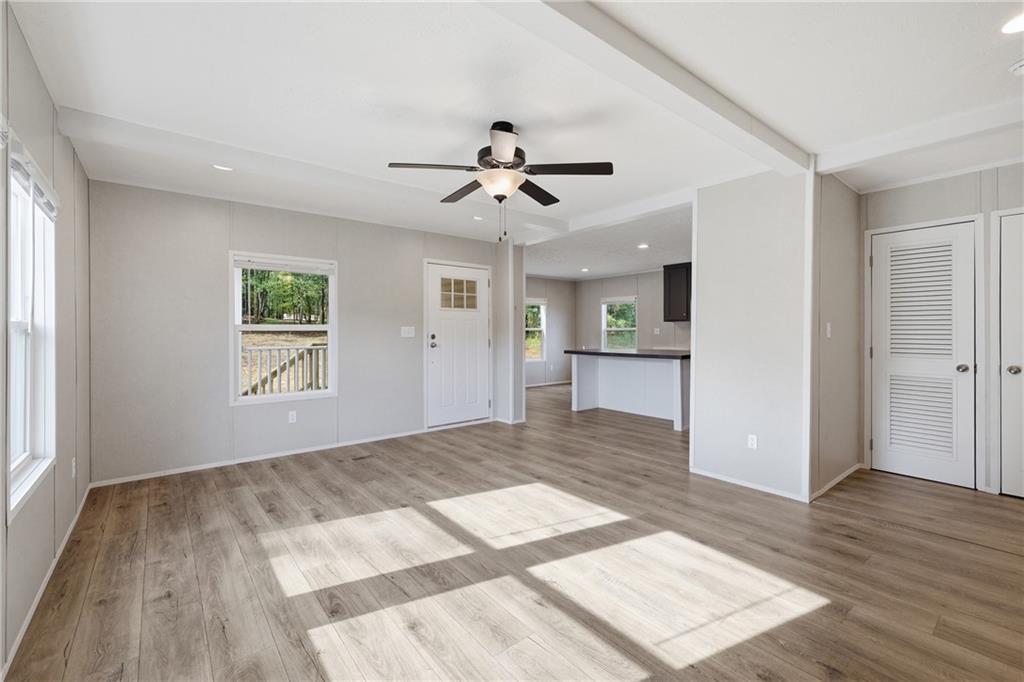 915 Smith Loop Demorest, GA 30535 - Photo 4 of 36 Gallery Image 4