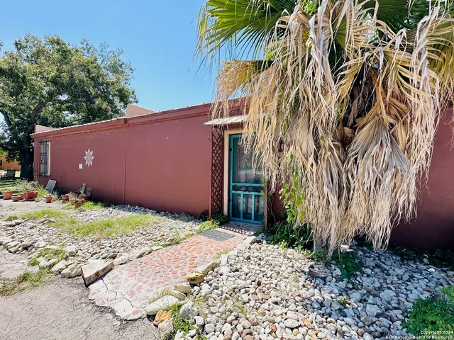 $82,500 | 115 Ave Juarez, Brackettville, TX 78832