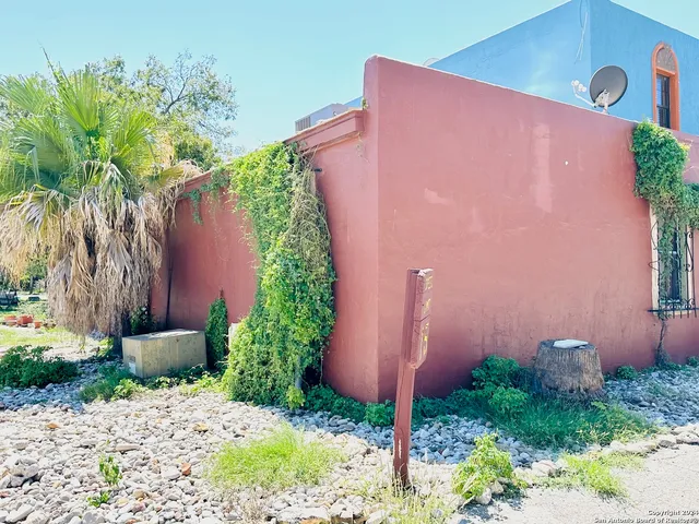 $82,500 | 115 Ave Juarez, Brackettville, TX 78832