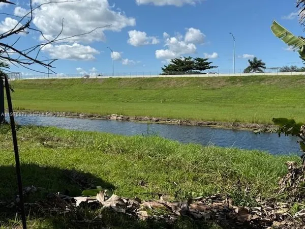 $4,300 | 9047 Northwest 169th Street, Miami Lakes, FL 33018