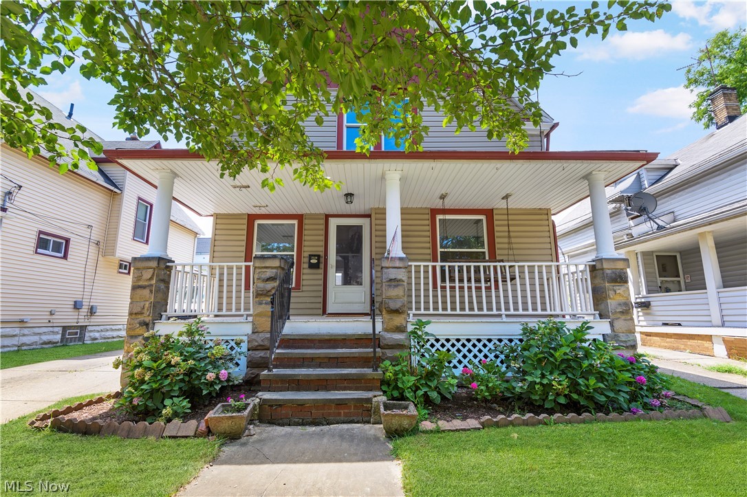 3529 Krather Road Cleveland, OH 44109 - Photo 1 of 28