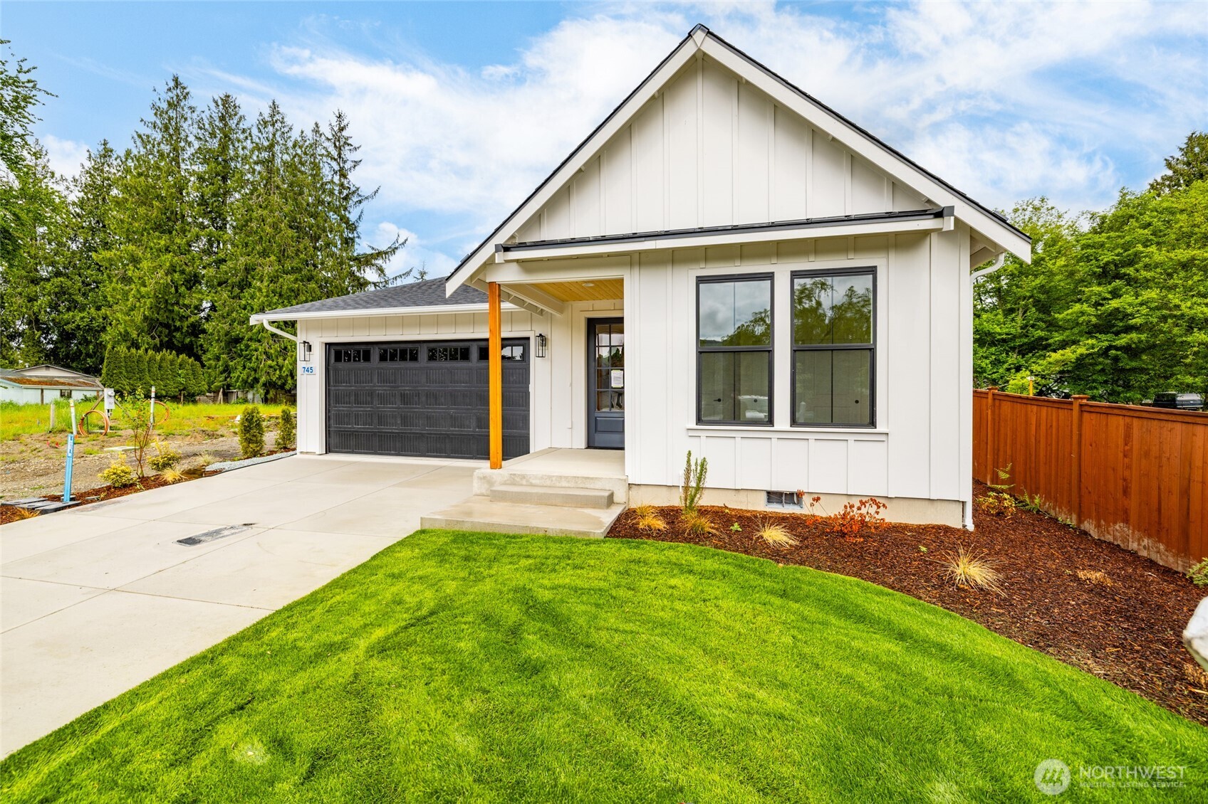745 Prospector Place Sedro-Woolley, WA 98284 - Photo 2 of 32